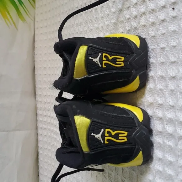 Toddler Nike sneakers size 5C