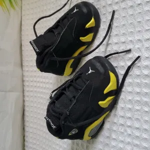 Toddler Nike sneakers size 5C