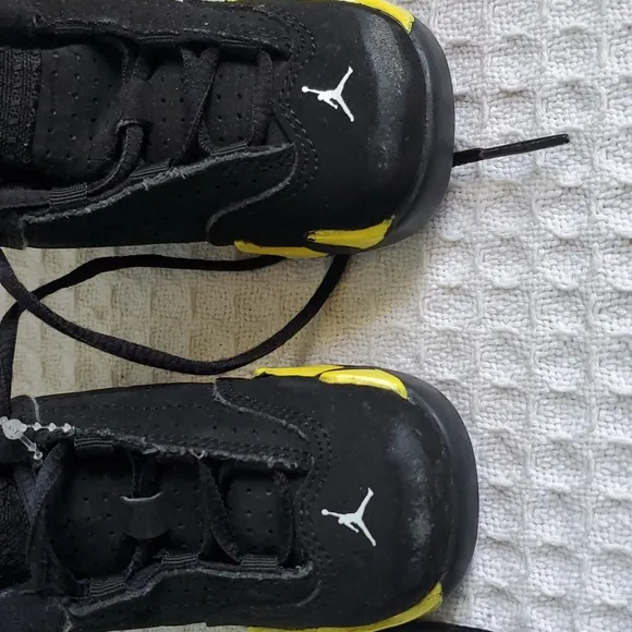 Toddler Nike sneakers size 5C