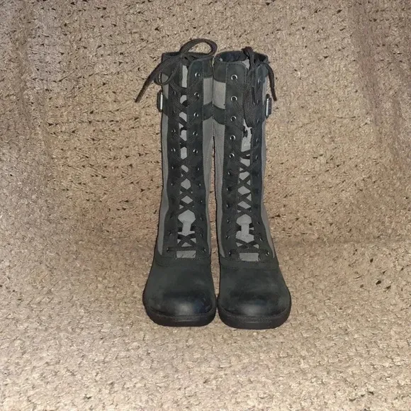 UGG-Brystl-Grey Black Leather-Fur Lined-Waterproof-Side Zip-Sz 5.5-Near Mint