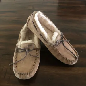 Ugg Moccasins Dakota