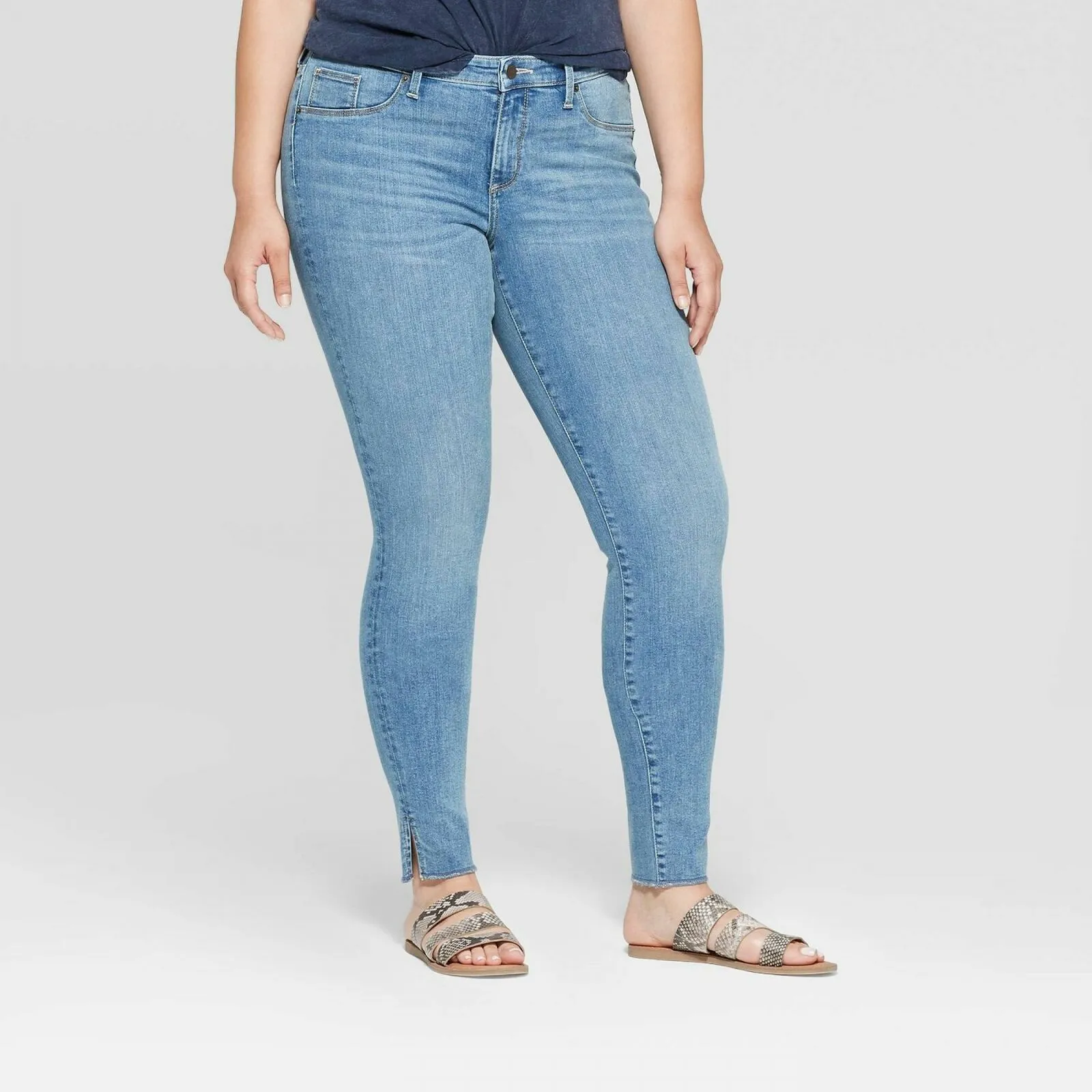 Universal Thread Women's Mid Rise Slim Fit Jeggings