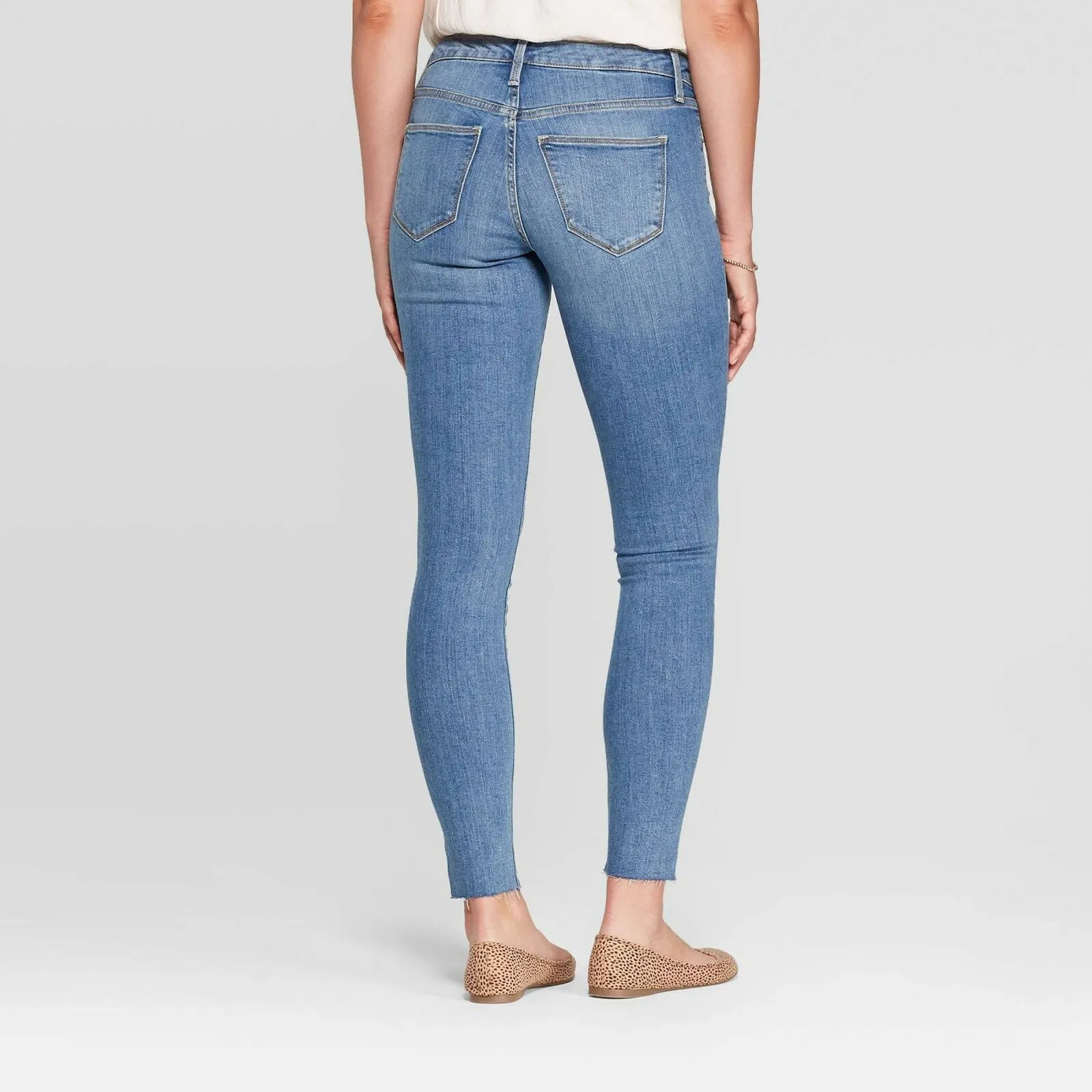Universal Thread Women's Mid Rise Slim Fit Jeggings