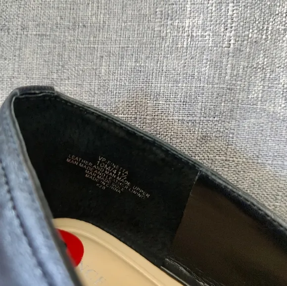 Vince Camuto loafers oxfords black leather