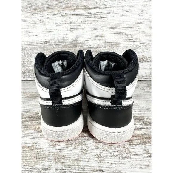 Youth Nike Air Jordan 1 Mid 'Black Arctic Punch' Black Leather Sneakers Sz 13C