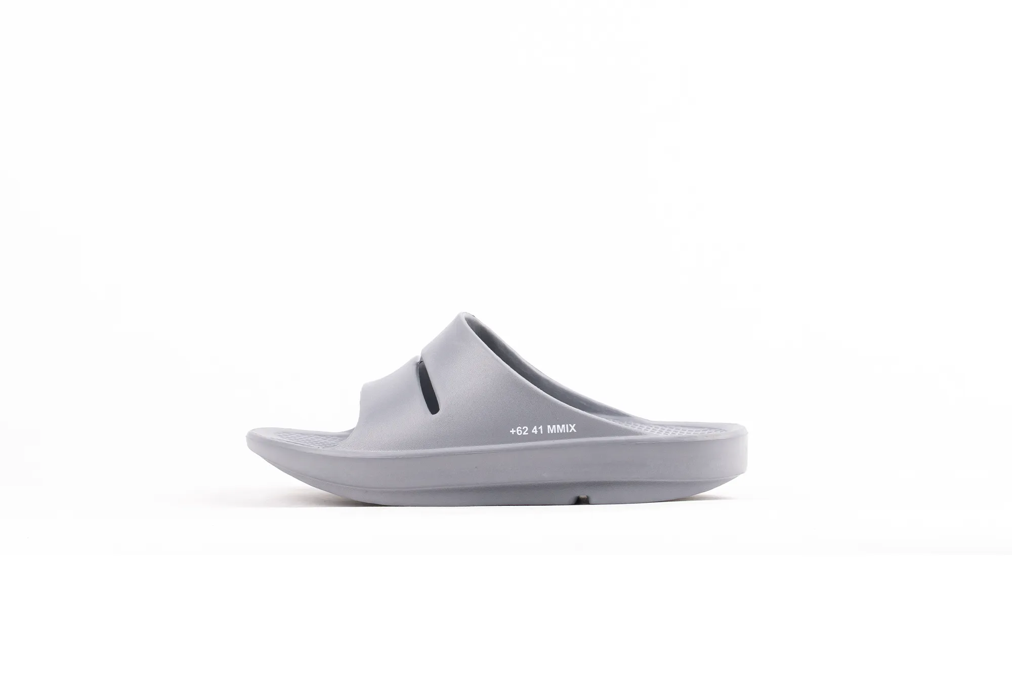 ZOLA SLIDES | TRIPLE GREY | UNISEX